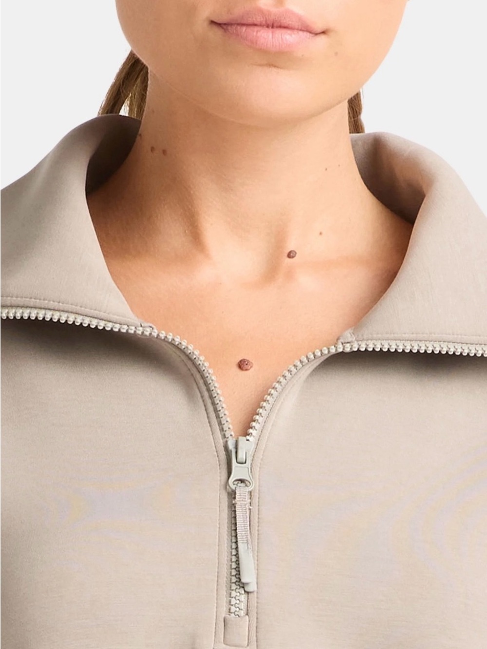 Avia Women's and Women's Plus ScubaKnit Quarter Zip Pullover - Picture 2 of 6